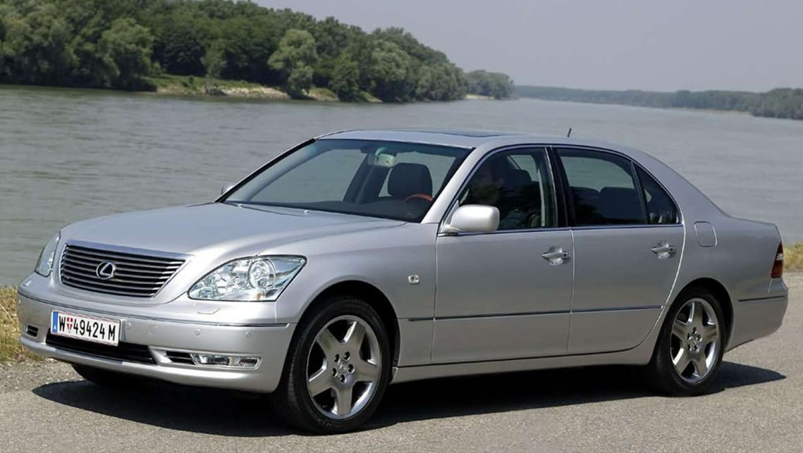 2004-Lexus-LS430-Sedan-Silver-Press-Image-1001x565p.jpg