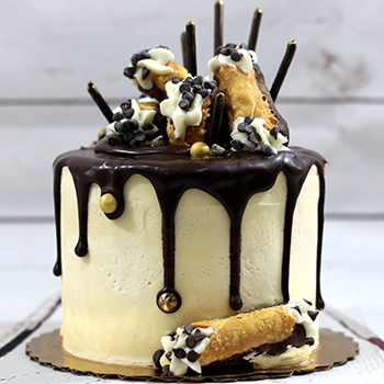 Chocolate-Cannoli-Creampunk-Cake-1.jpg