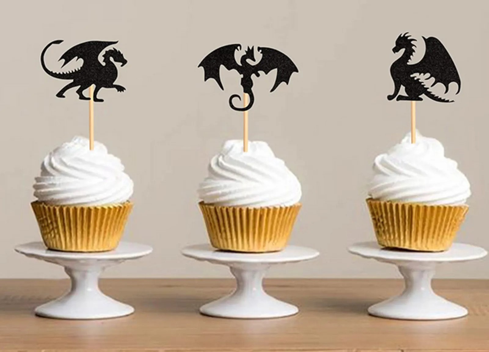 dragon cup cakes.jpg