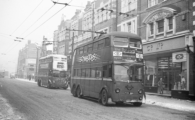 trolly-bus.jpg