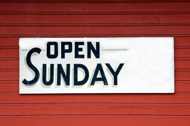 open-sunday-sign-1698635_640.jpg