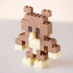 Chocolate-Lego-by-Akihiro-Mizuuchi_dezeen_468_21.jpg