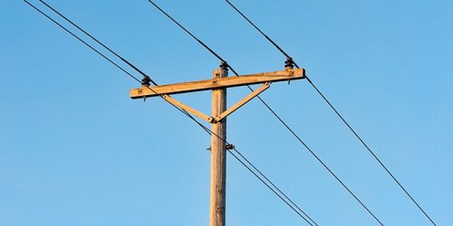 Wooden-Utility-Pole.jpg