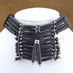 217818_2402NK_1005645_Apache_Indian_Style_Bone_Choker_Necklace_1.jpg